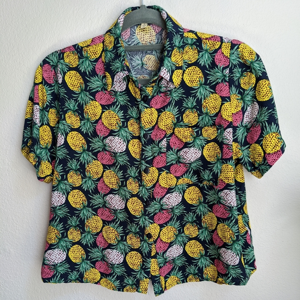 Love Notes button cropped top